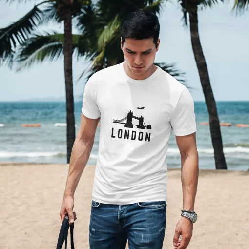 London Bridge Tower Round Neck Half Sleeve Travel T-Shirt